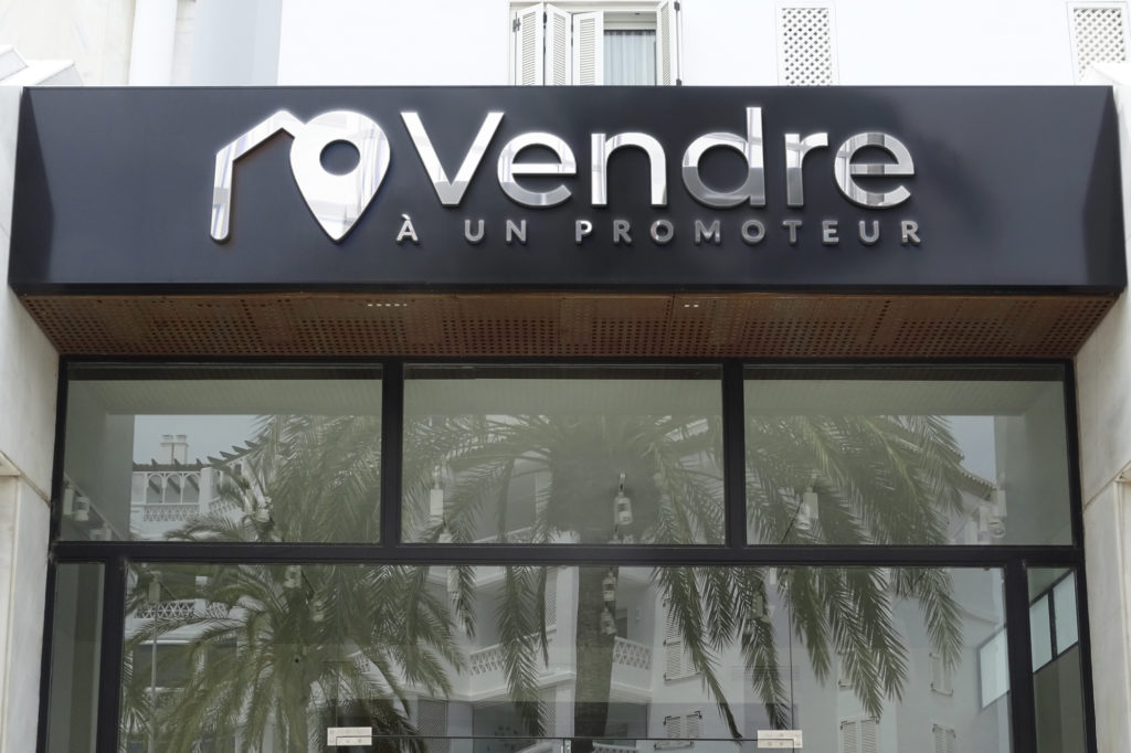 Logo Vendre à un promoteur logo